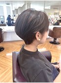 ショートボブ