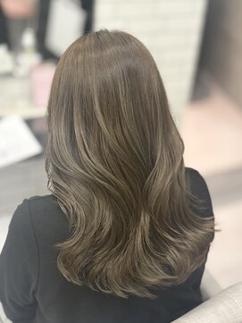 ミリィバイアヤラ 船橋店(MIRYI by ayala) 【AYAKA】韓国レイヤー/くびれ巻き/オリーブカラー