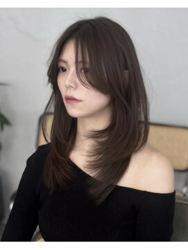 シェス 梅田茶屋町(shes) レイヤーカット　20代30代40代