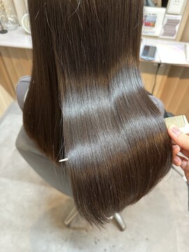 アンジュール 鹿児島中央店(UNJOUR.) 20代、30代、40代/髪質改善トリートメント