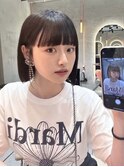 赤みのないブルーブラックで透明感×タッセルボブ