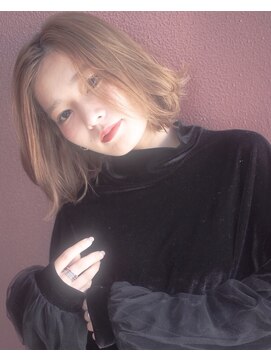 サングース(Sungoose) <sungooseTOKYO>クラシカル厚めバング外ハネボブ