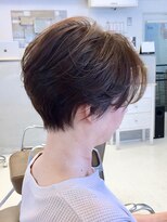 ミッテル(mittell)&nbsp;ショートヘア毛先パーマことりベージュ黒髪ウォーターフォール