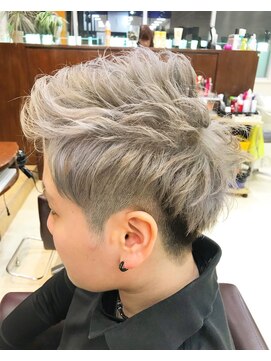 ベニ 岩沼たけくま店(BENI) ホワイトアッシュ