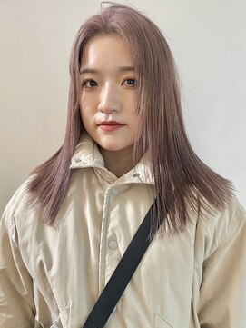 ゼストララ(ZEST Lara) ラベンダーピンク×ぱつっとボブ