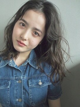 コス(kos) 暗めカラー＊ワンカラーでパールグレー