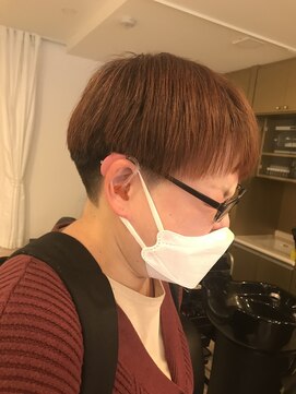 クィーンズ 刈り上げ女子