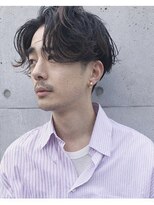 ペタッとしやすい髪質の男性へ。アップバングパーマ