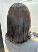 20代30代40代モカグレージュ切りっぱなしボブ外ハネ