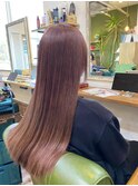 ピンクベージュ