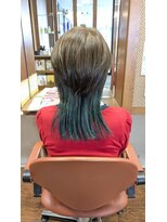 フフ 瀬戸店(FuFu) ウルフカット　インナーカラー　オンカラー　グリーン