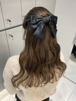 【新宿駅/新宿三丁目/ヘアセット/ハーフアップ】