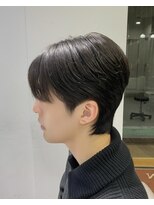 ネオリーブウリ 二子玉川店(Neolive uri)&nbsp;ブルーブラックフェザーパーマサーフカールセンターパート