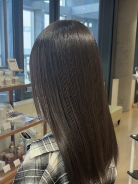 オリーブベージュ/透明感カラー/ニュアンスカラー/グレージュ