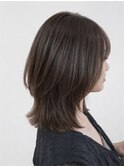 春の大人セミロングレイヤー◎アッシュベージュカラーで艶髪