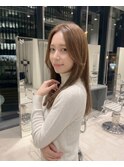 ヨシンモリロングで大人センターパートロング