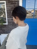 アズグロウ エクラ(AS GROW 'eclat) フィット感が大切なコンパクトショートイメチェン