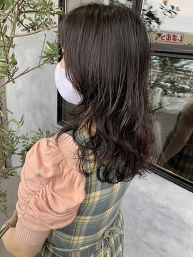 エルマノ 仙川(L mano) ボリュームと動きあるロングパーマ