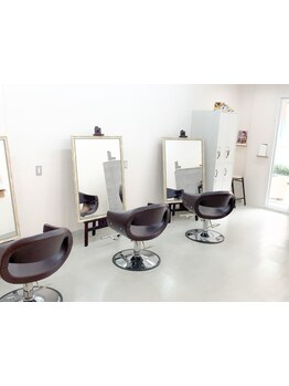 【JR塚本・阪急十三】マンツーマン施術のプライベート空間で叶える似合わせスタイル☆《感染予防対策強化》