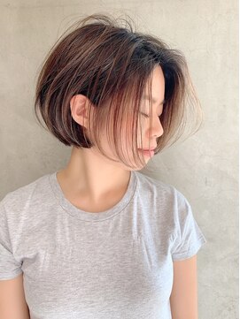 ユニコ(unico) 透明感ベージュ