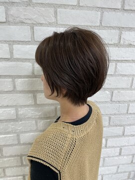 アッシュ 稲田堤店(Ash) オトナ可愛い丸みショート