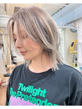 アンメリーアン(Ann merry ann) グレージュアッシュグレージュショートカットミニウルフ