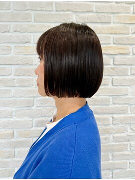 アンティ ブランシェ(an-t BRANCHE) コンパクトで収まりの良いミニボブ