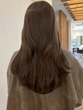 ローネス(LONESS) 透明感たっぷりくすみベージュカラー