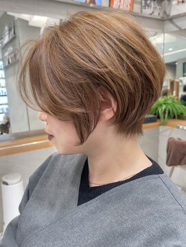 ピークアブー 原宿ハラカド(PEEK-A-BOO) くせ毛多毛ショートボブ首周りスッキリ冬明るめ白髪前髪レイヤー