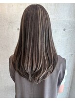ロッカヘアエジェ(ROCCA hair eje.) ミルクティーブロンド外国人風シークレットハイライト