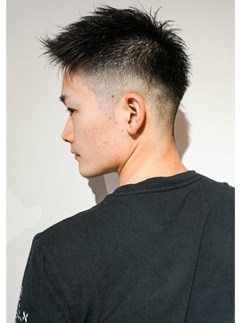 リーブラウン(Re:BROWN) かき上げフェードカットこなれへア涼しげヘア