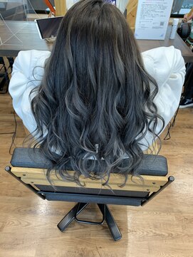 ルッカヘアガーデン バイ ラッシュゴールド(RUCCA HAIR GARDEN by LUSH GOLD) グラデーション×グレー