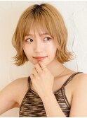 切りっぱなしベージュくびれボブ