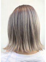 シェノン 西梅田(CHAINON)&nbsp;イメチェン/似合わせカット/ハイトーン/ミルクティーベージュ