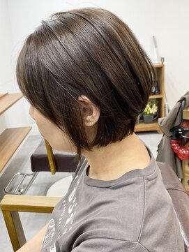 ランプ(Lamp) バイヤージュ髪質改善レイヤー透明感白髪染めグレージュ中野