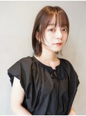 顔まわりレイヤー/切りっぱなしボブ/ミディアム