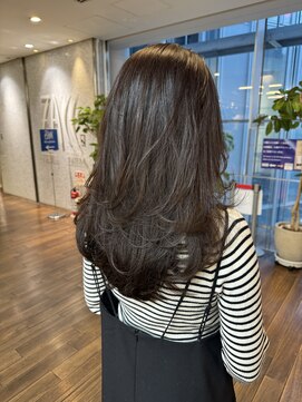 ザック ヴィ(ZACC vie) レイヤーカット/セミロング/艶カラー/学割U24