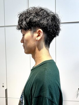 ロンドアンメゾン 原宿(Lond un Maison.) 【吉田智哉】メンズパーマ、メンズセンターパート、7:3パート