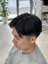 レヴィア(REVIA)&nbsp;メンズカット刈り上げツーブロックセンターパート