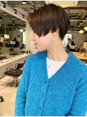 マッシュカット　前下がりショート　刈り上げショート