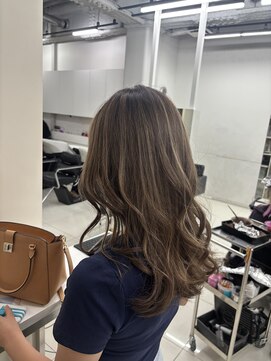 アライブ ハラジュク(ALIVE harajuku) 【ALIVE 夕貴】ナチュラルハイライトカラー