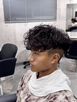 ビカムメンズヘアー 栄店(become men's hair) スペインカール