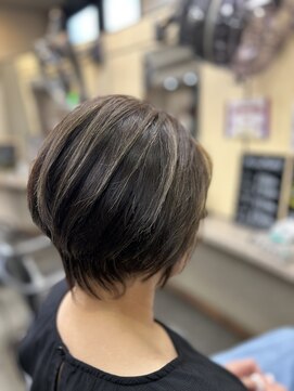 ヒロ(HIRO) グレイカラーとハイライト