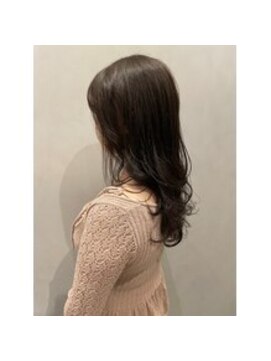 オレロ 国立(olelo) 暗めカラー/グランマッシュ/デザインカラー/フェザーパーマ/国立