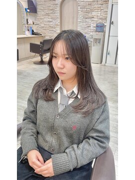 クレア(CREA) 10代レイヤースタイル顔まわりレイヤー