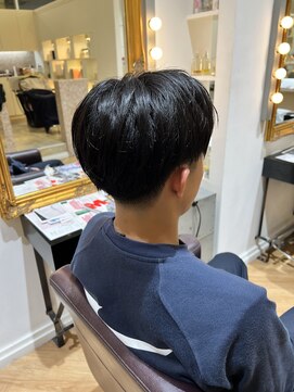 コワファースト  させぼ五番街店(COIFF1RST) テーパーフェード×センターパート☆