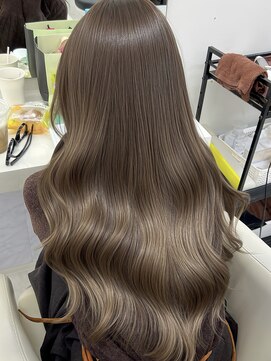 アイトーキョーエス 渋谷(AI TOKYO S) ヘーゼルミルクティーブリーチなしダブルカラーレイヤー髪質改善