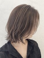 ウル(ulu)&nbsp;白髪ボカシハイライト　４０代 ５０代　クビレ　名東区美容室