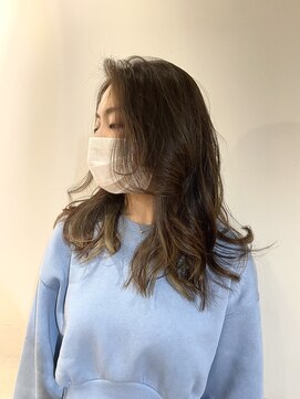 リバレッジ 広尾(Leverage) 大人な透明感ハイライトでアッシュブラウン