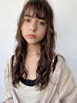 クーラ(Cura) *コテ巻き風ニュアンスパーマ・アッシュベージュ